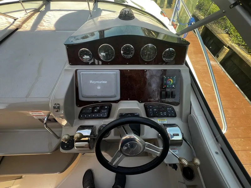 Slide: The Image of Sea Ray Sundancer 2007 - 10