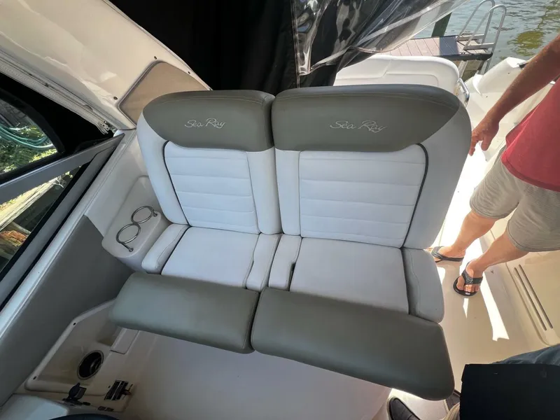 Slide: The Image of Sea Ray Sundancer 2007 - 8