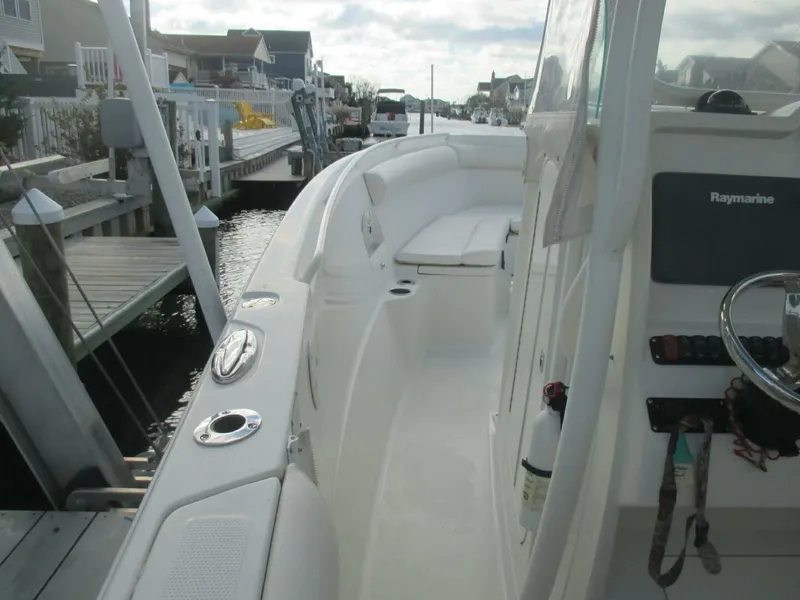 Slide: The Image of Sailfish 270 CC 2013 - 18