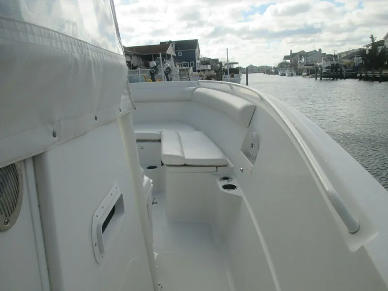 Slide: The Image of Sailfish 270 CC 2013 - 19
