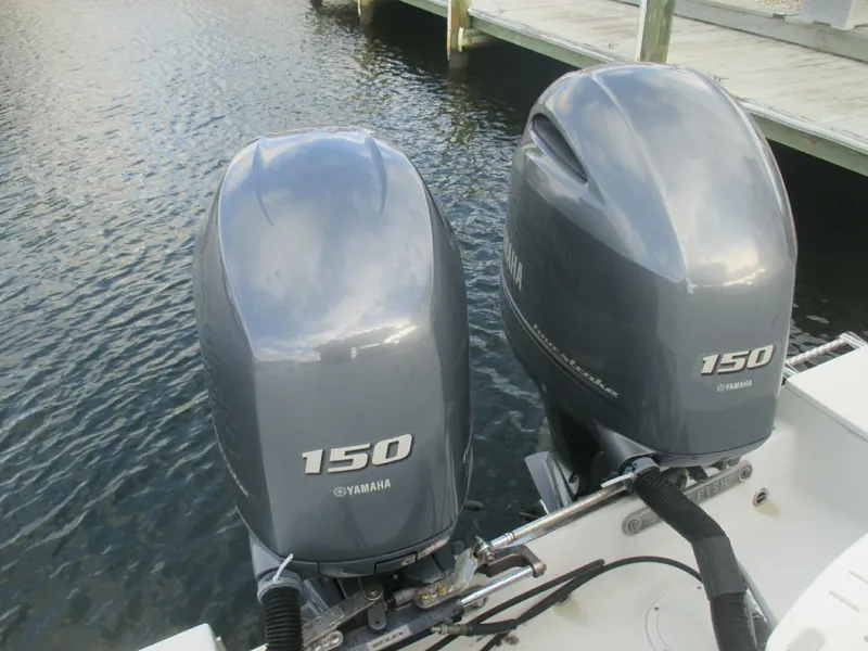 Slide: The Image of Sailfish 270 CC 2013 - 4