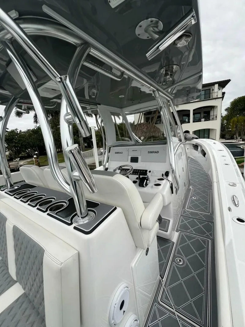 Slide: The Image of Front Runner 36 CC 2023 - 11