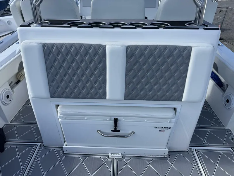 Slide: The Image of Front Runner 36 CC 2023 - 20