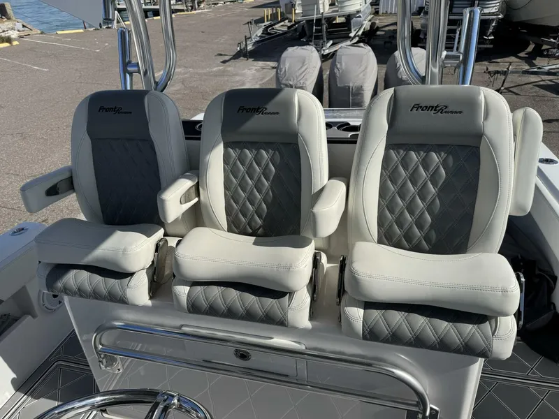Slide: The Image of Front Runner 36 CC 2023 - 34