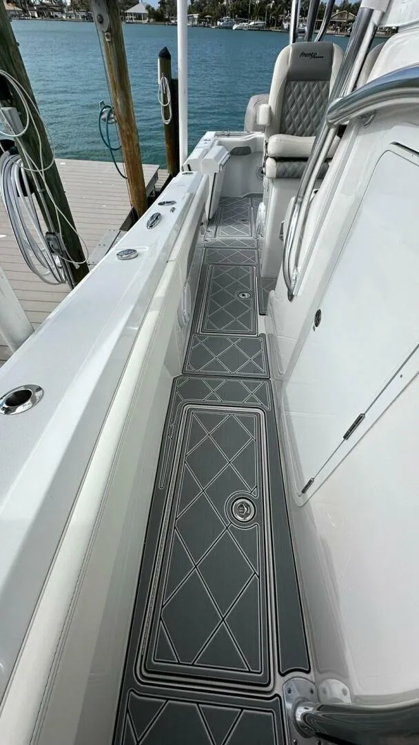 Slide: The Image of Front Runner 36 CC 2023 - 9