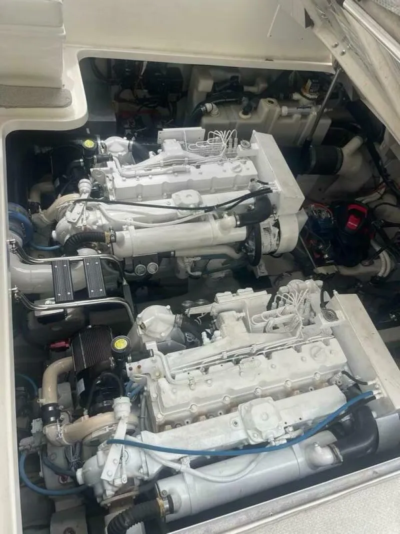 Slide: The Image of Sea Ray 420 Sundancer 2005 - 20