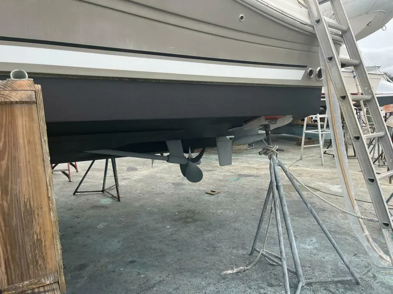 Slide: The Image of Sea Ray 420 Sundancer 2005 - 23