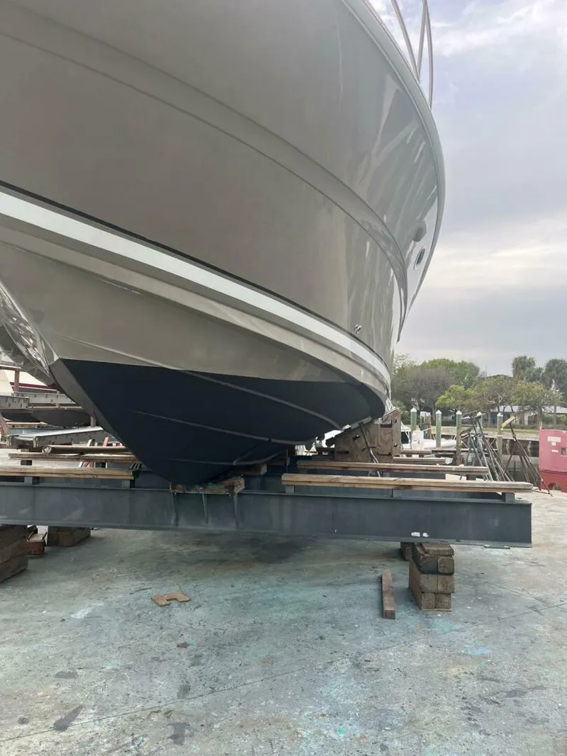Slide: The Image of Sea Ray 420 Sundancer 2005 - 25