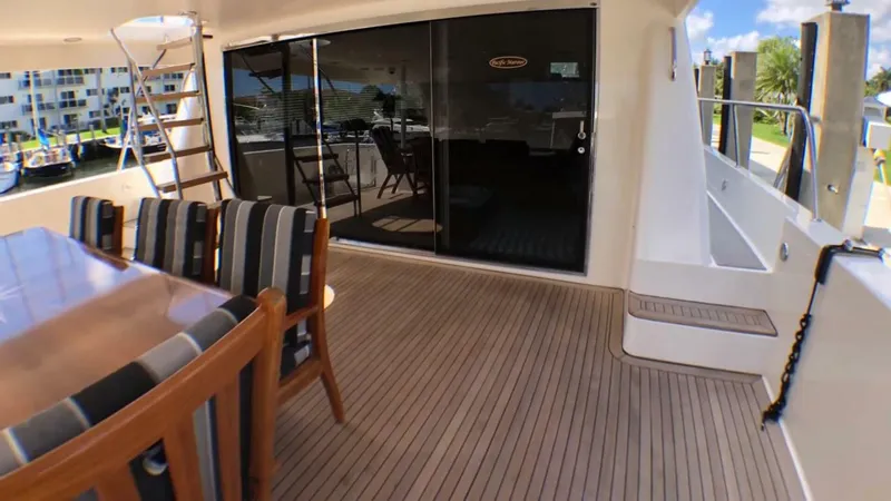 Slide: The Image of Pacific Mariner 85 Motoryacht 2008 - 15