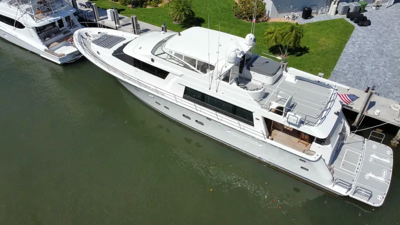 Slide: The Image of Pacific Mariner 85 Motoryacht 2008 - 2