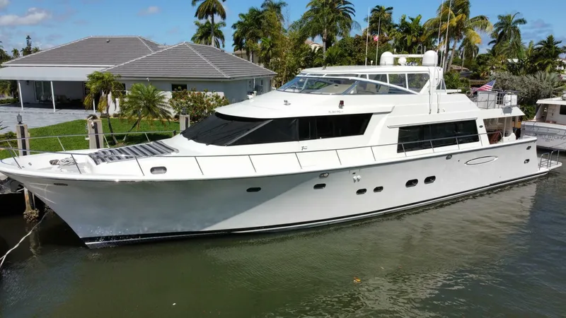 Slide: The Image of Pacific Mariner 85 Motoryacht 2008 - 4