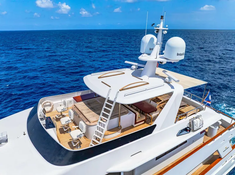 Slide: The Image of Palmer Johnson TRI-DECK FB 1996 - 11