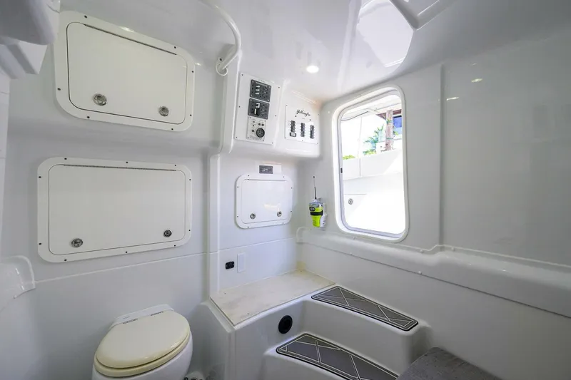 Slide: The Image of Yellowfin 42 2021 - 48