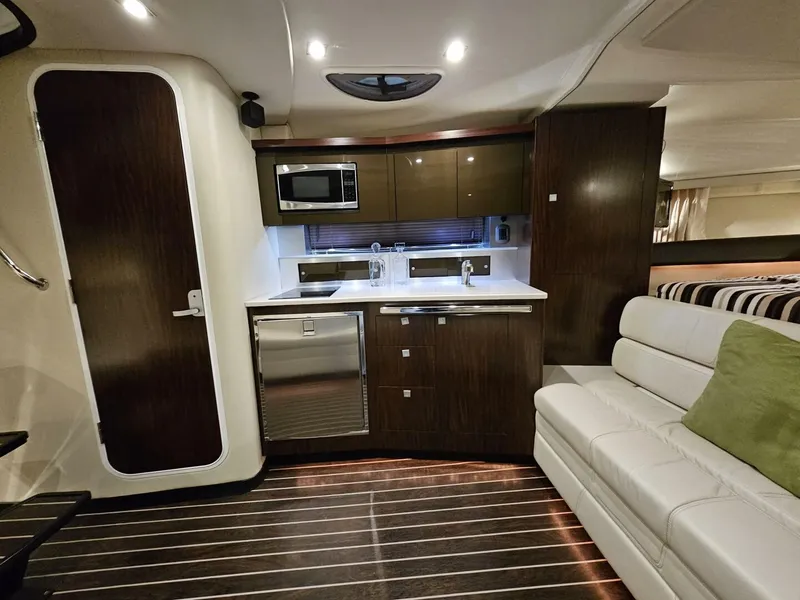 Slide: The Image of Monterey 355 Sport Yacht 2016 - 11