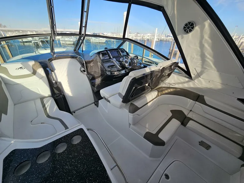Slide: The Image of Monterey 355 Sport Yacht 2016 - 9
