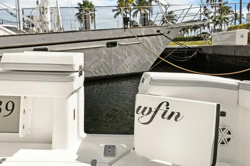 Slide: The Image of Yellowfin Center Console 2020 - 30