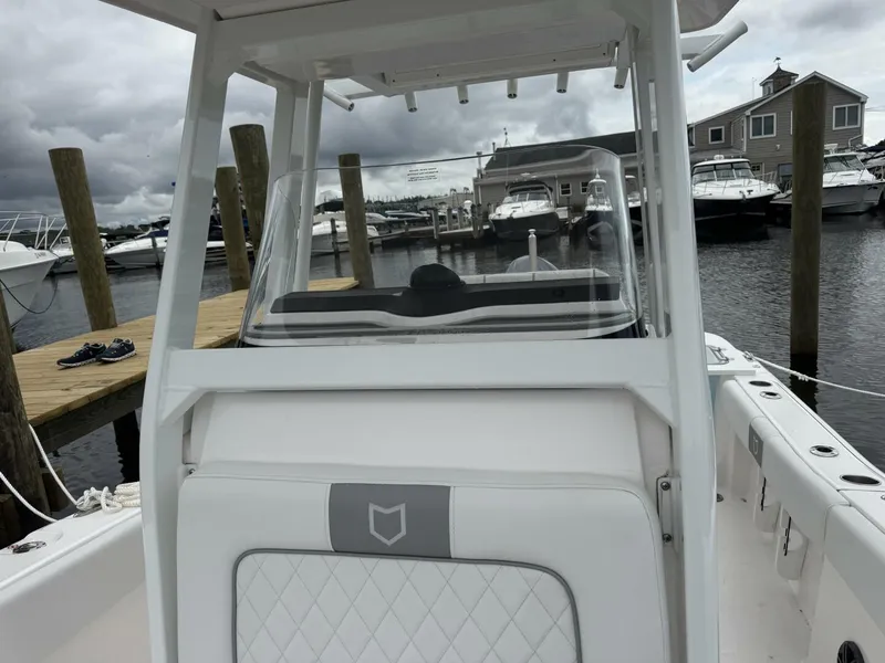 Slide: The Image of Sea Fox 228 Commander 2025 - 28