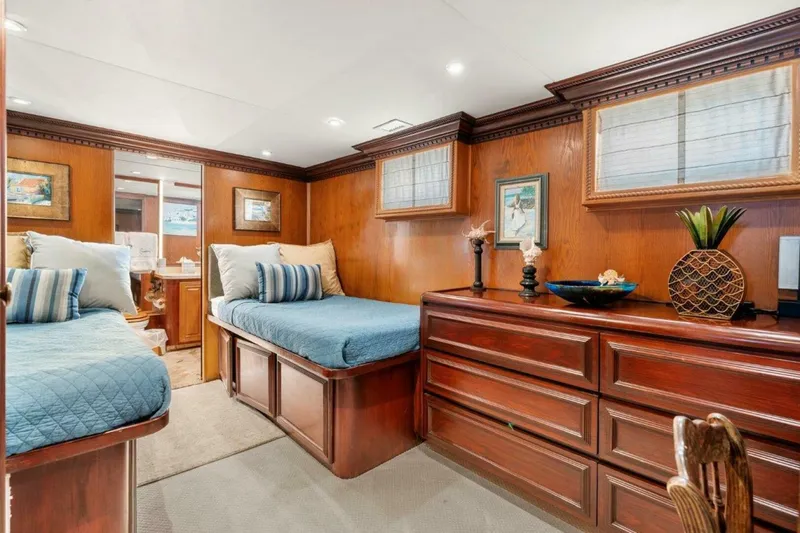 Slide: The Image of Broward 110 Motor Yacht 1984 - 33