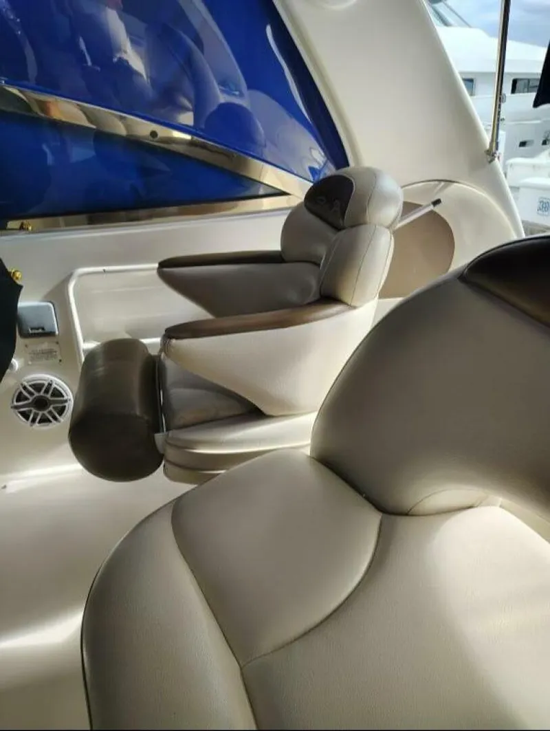 Slide: The Image of Sea Ray Sun-Dancer 2001 - 26