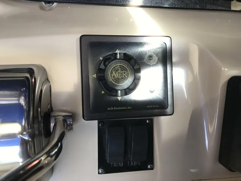 Slide: The Image of Sea Ray Sun-Dancer 2001 - 31