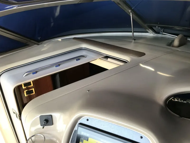 Slide: The Image of Sea Ray Sun-Dancer 2001 - 32