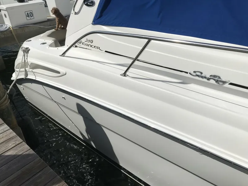 Slide: The Image of Sea Ray Sun-Dancer 2001 - 41