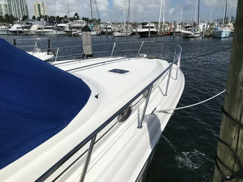 Slide: The Image of Sea Ray Sun-Dancer 2001 - 42