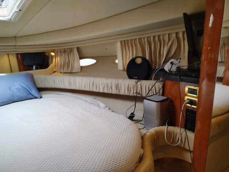 Slide: The Image of Sea Ray Sun-Dancer 2001 - 8