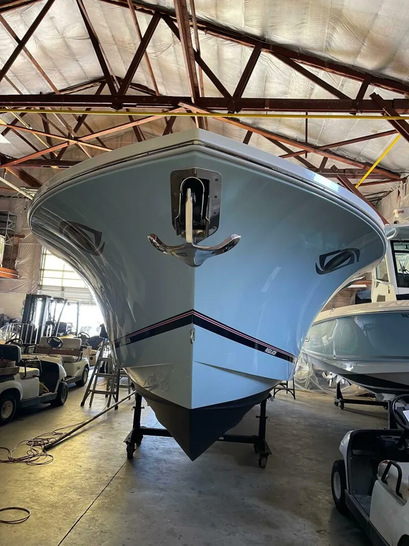 Slide: The Image of Regulator Marine 31 FS with Mezz 2020 - 23