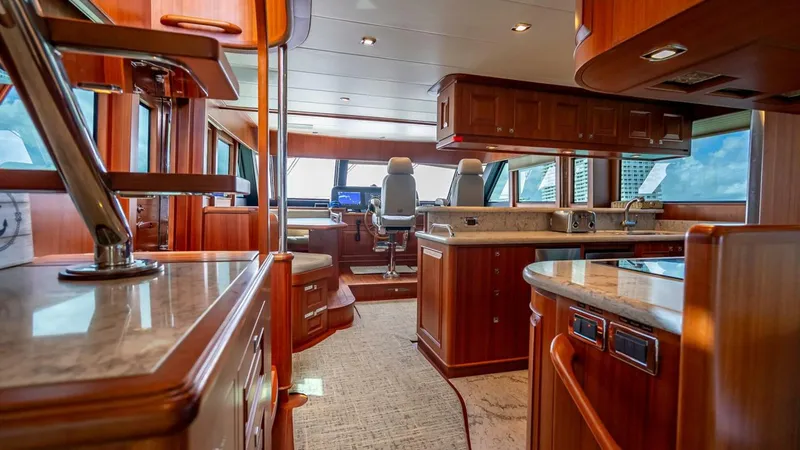 Slide: The Image of Hampton 658l Endurance 2022 - 10
