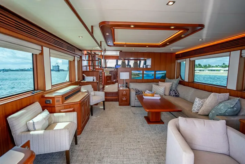 Slide: The Image of Hampton 658l Endurance 2022 - 11