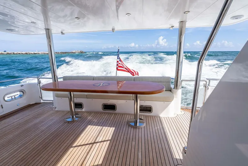 Slide: The Image of Hampton 658l Endurance 2022 - 37
