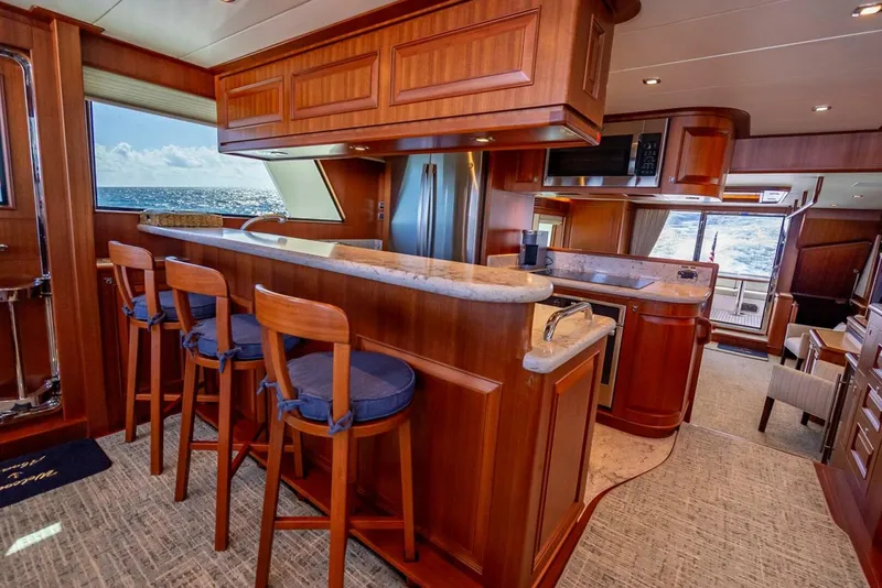 Slide: The Image of Hampton 658l Endurance 2022 - 5