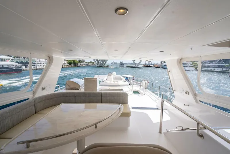 Slide: The Image of Hampton 658l Endurance 2022 - 56