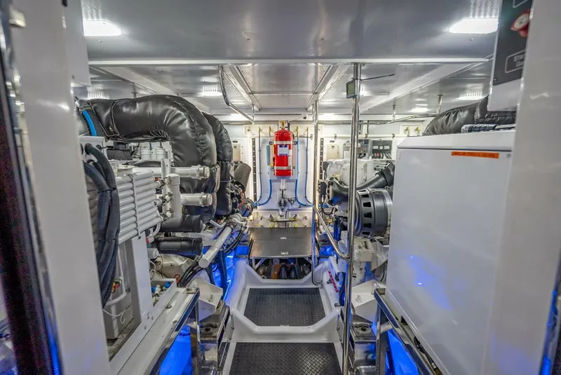 Slide: The Image of Hampton 658l Endurance 2022 - 63