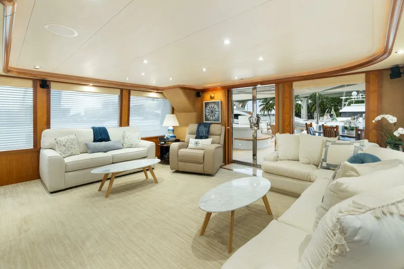 Slide: The Image of Westport 130 Tri-Deck Motor Yacht 2004 - 35