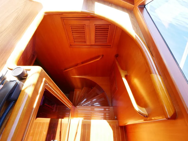 Slide: The Image of Offshore 62 Pilothouse 2000 - 38