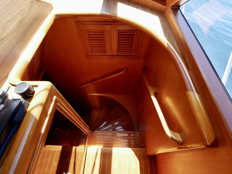 Slide: The Image of Offshore 62 Pilothouse 2000 - 39