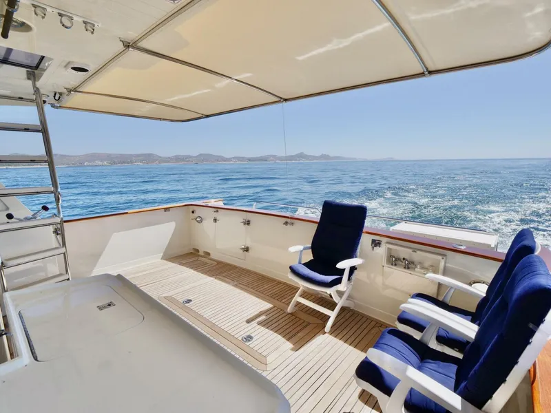 Slide: The Image of Offshore 62 Pilothouse 2000 - 46