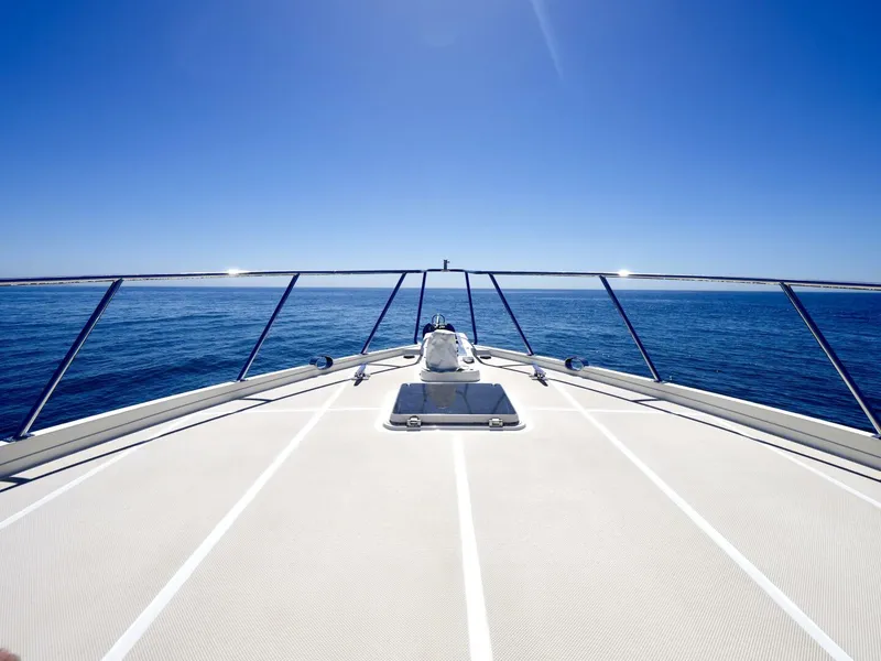 Slide: The Image of Offshore 62 Pilothouse 2000 - 62