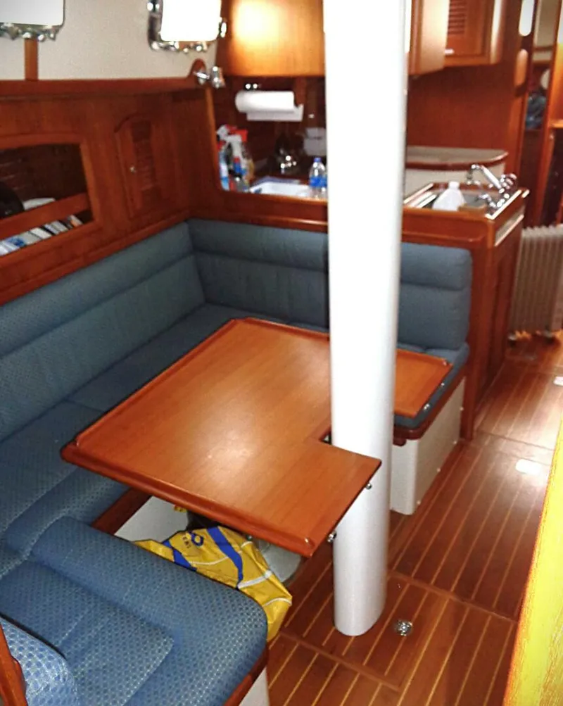 Slide: The Image of Pacific Seacraft 2005 - 3