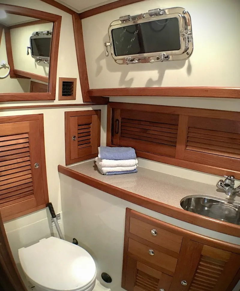 Slide: The Image of Pacific Seacraft 2005 - 6