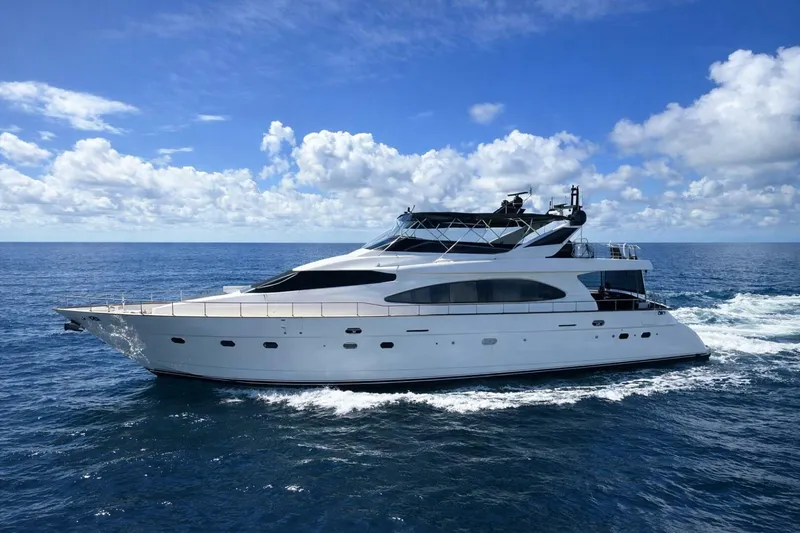 The Image of Azimut 1999 - 0