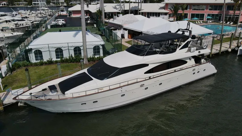 Slide: The Image of Azimut 1999 - 2
