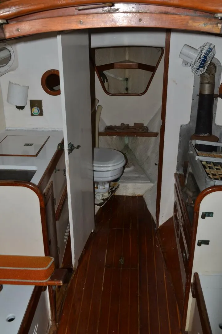 Slide: The Image of Jarvis Newman Friendship Sloop 1975 - 5