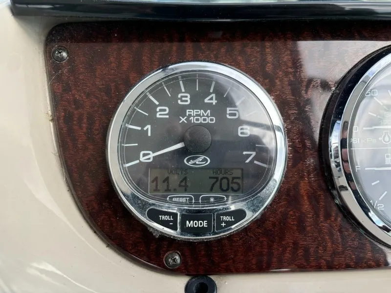 Slide: The Image of Sea Ray SUNDANCER 350 2009 - 14
