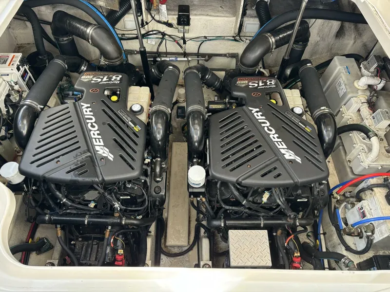 Slide: The Image of Sea Ray SUNDANCER 350 2009 - 51