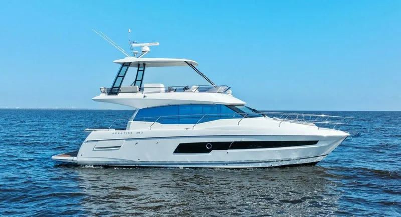The Image of Prestige 460 Flybridge 2022 - 0
