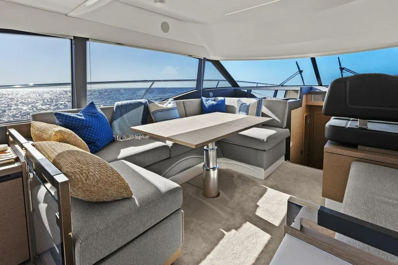 Slide: The Image of Prestige 460 Flybridge 2022 - 17