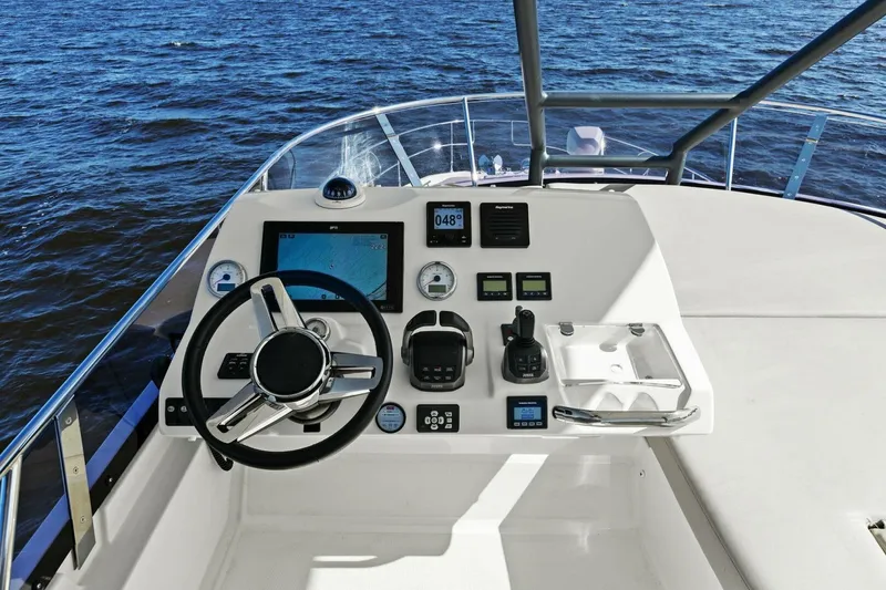 Slide: The Image of Prestige 460 Flybridge 2022 - 43